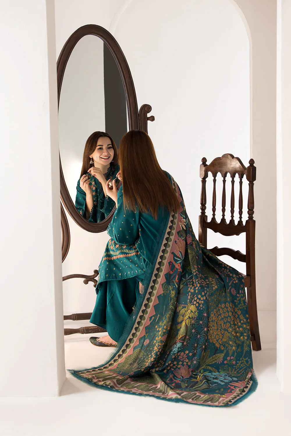 3PC LAWN EMBROIDERED SHIRT WITH DIGITAL PRINTED JACQUARD DUPATTA - SS 5026