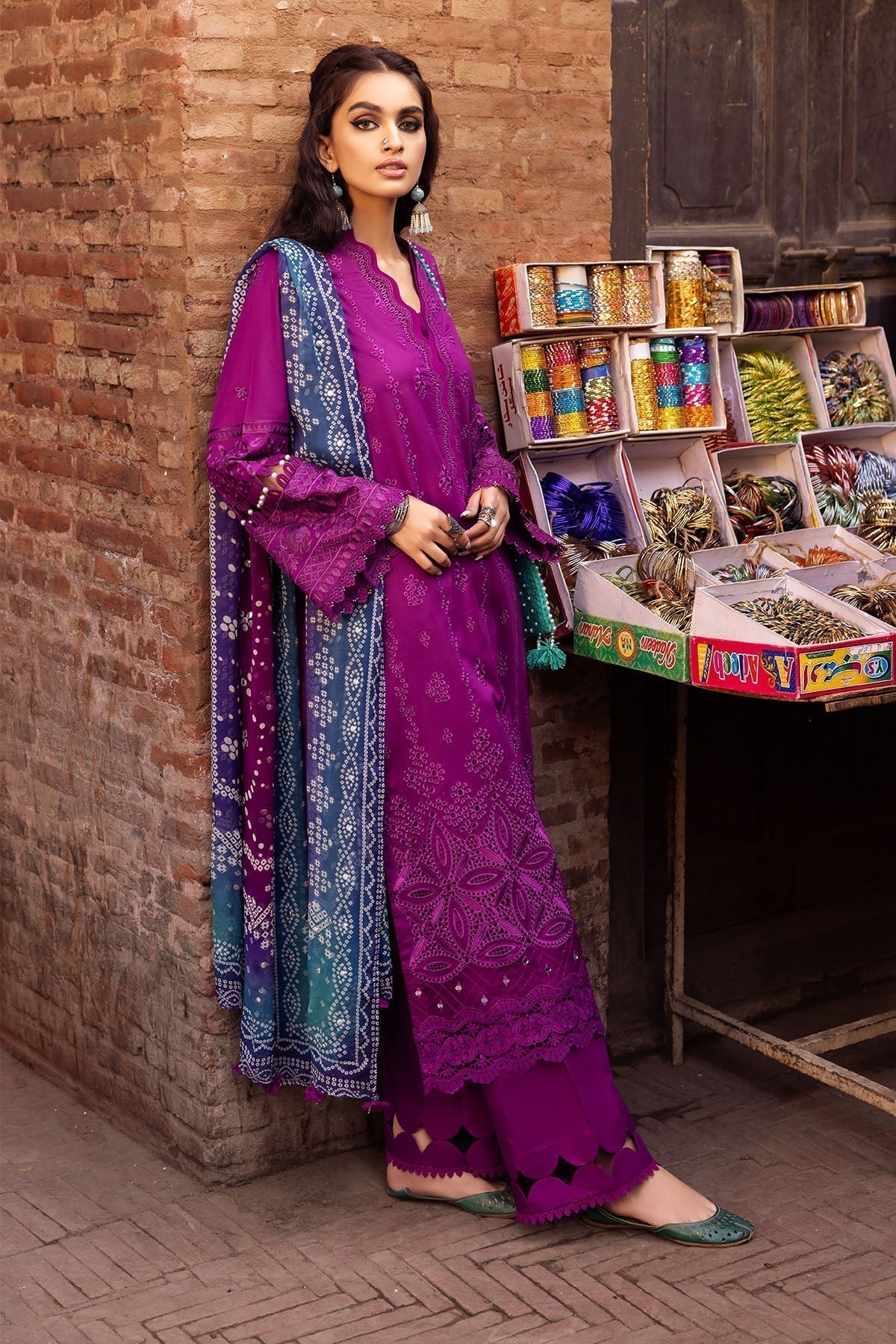 Lawn 3PC Embroidered Shirt with Digital Printed Jacquard Dupatta – ZC1205