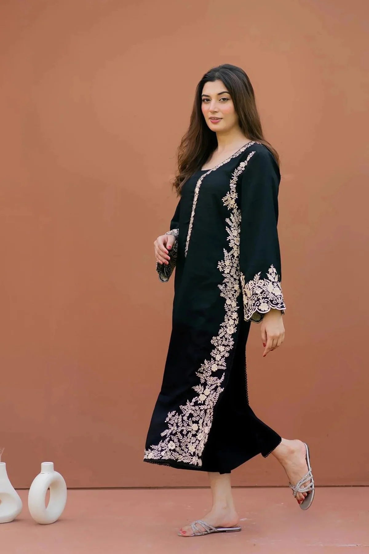 Lawn 2PC Embroidered-SS 5025