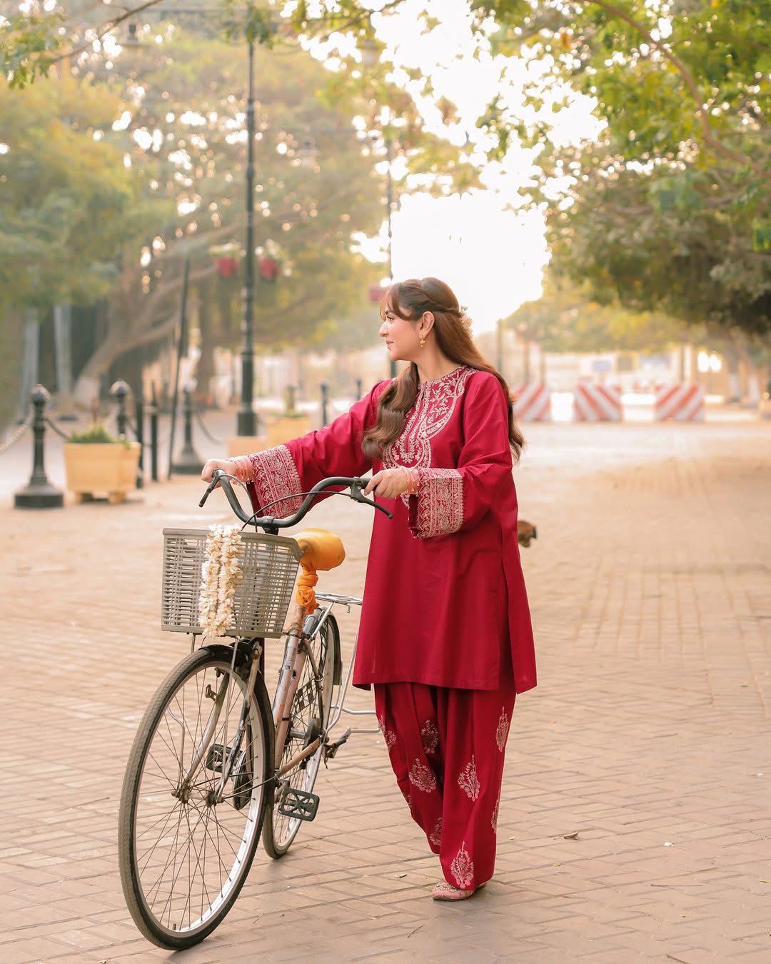 Unstitched 2PC embroidered lawn suit -NF -DE 1145