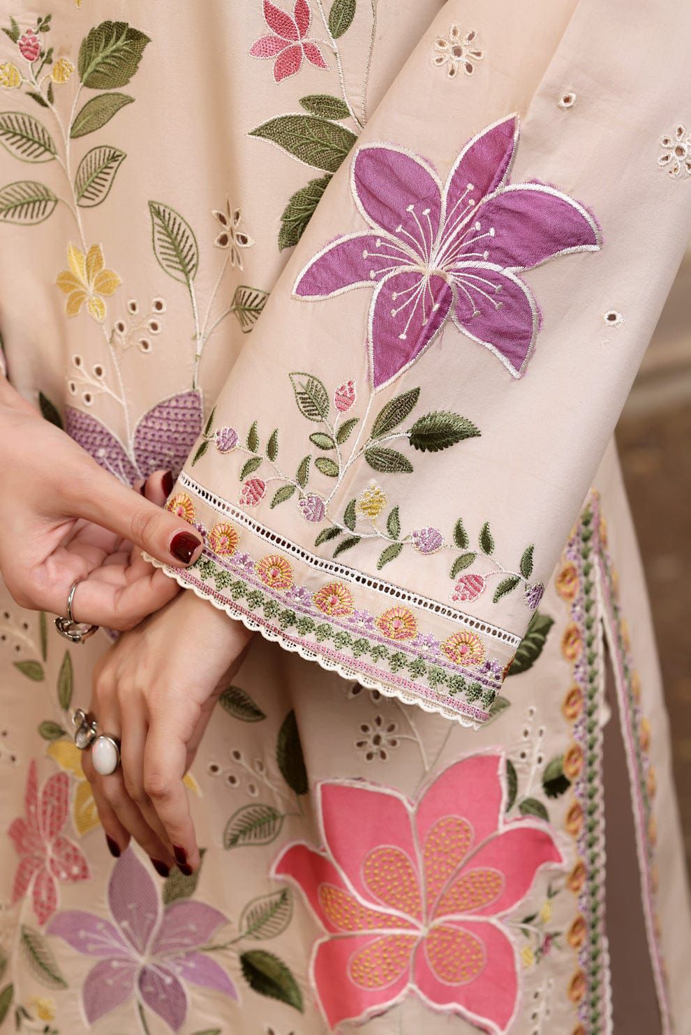 Unstitched 3PC Embroidered Lawn Suit- NF-DE 1151