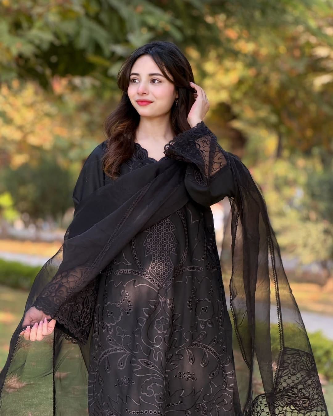 Unstitched 3PC Embroidered Lawn Suit - NF - 1100