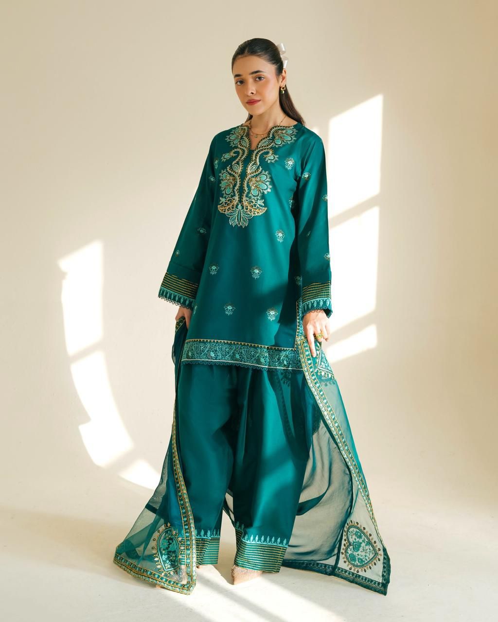 Unstitched 3PC Embroidered Lawn Suit - NF - 1131