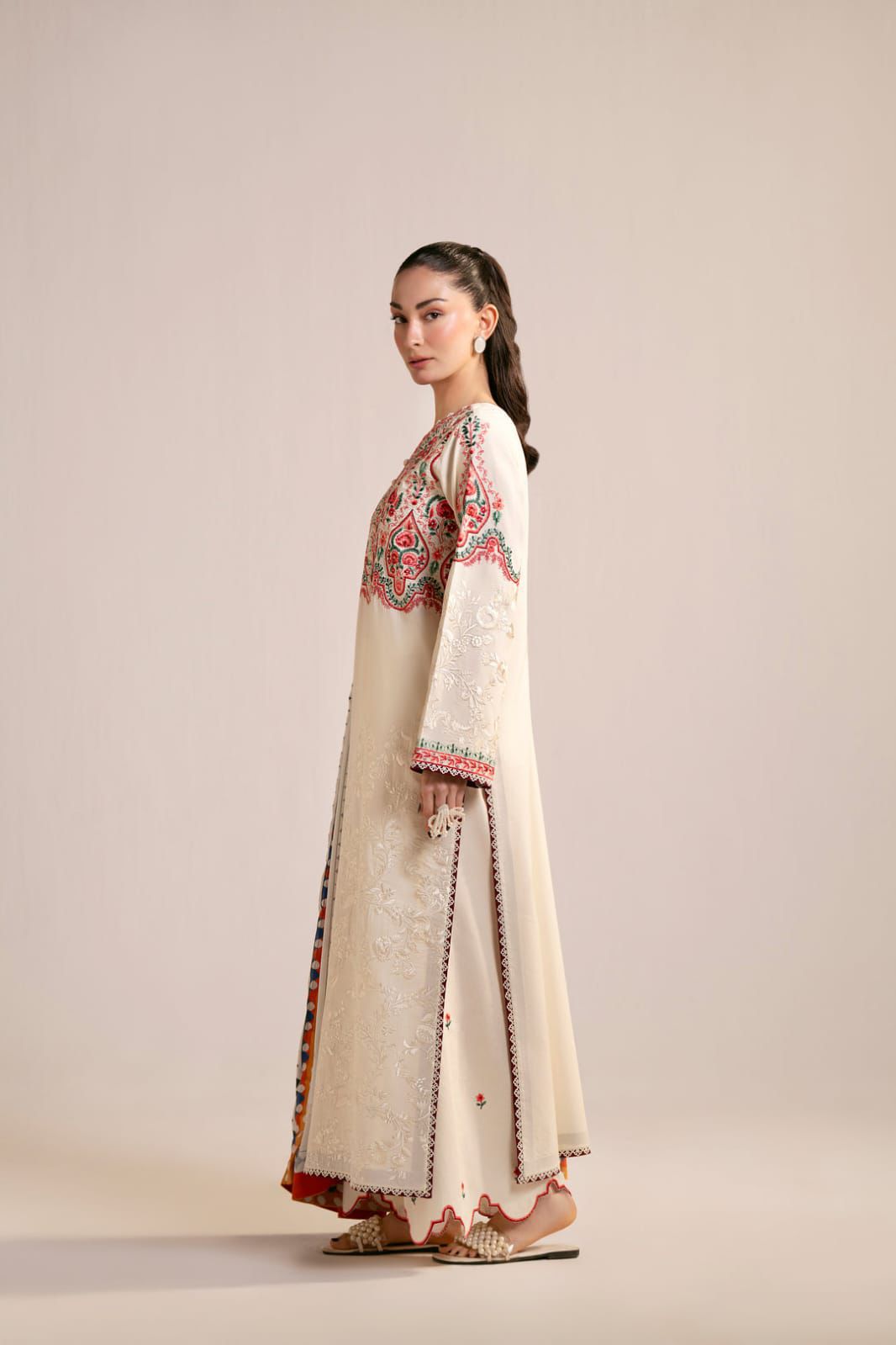 Unstitched 3PC Embroidered Lawn Suit - NF - 1152