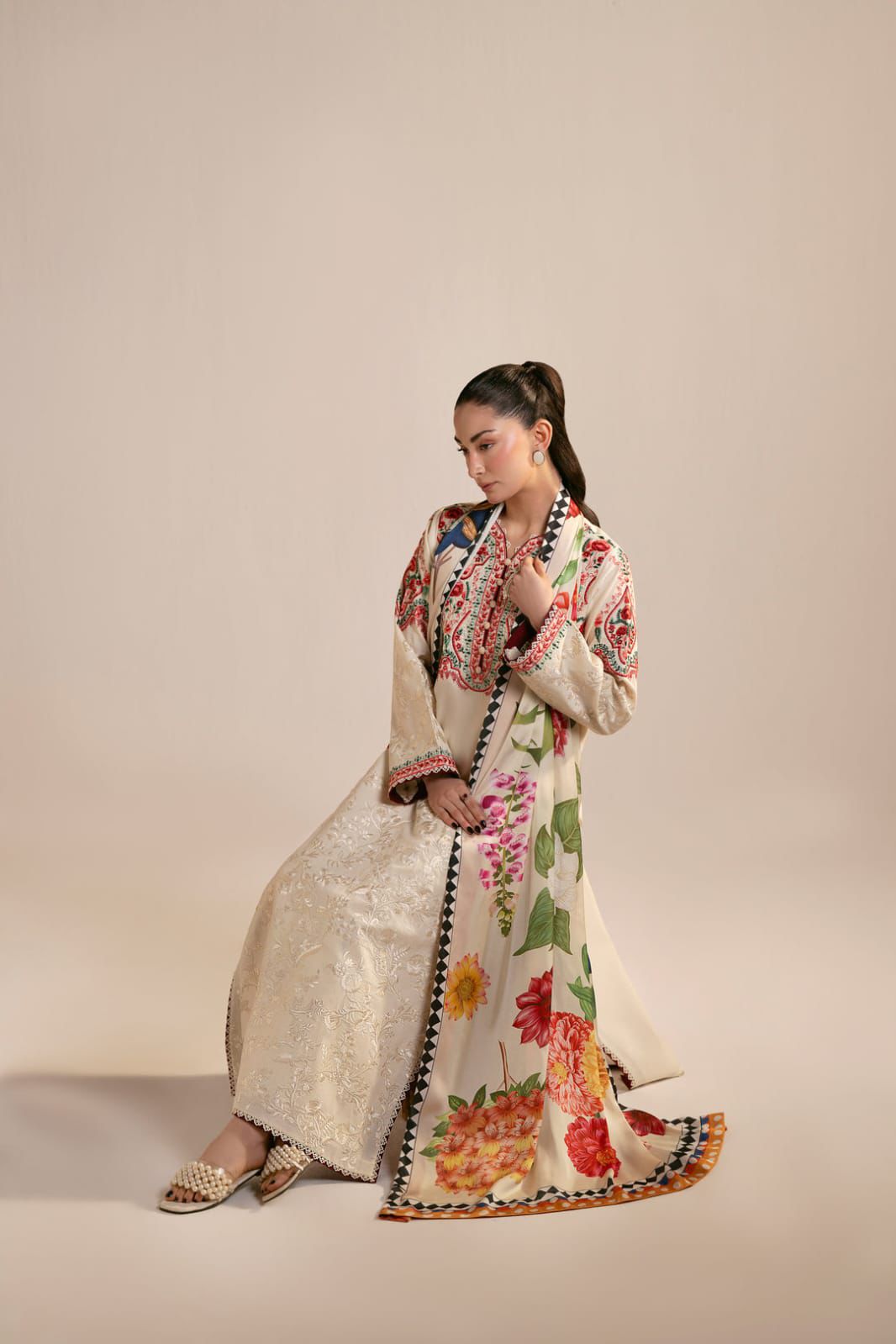 Unstitched 3PC Embroidered Lawn Suit - NF - 1152