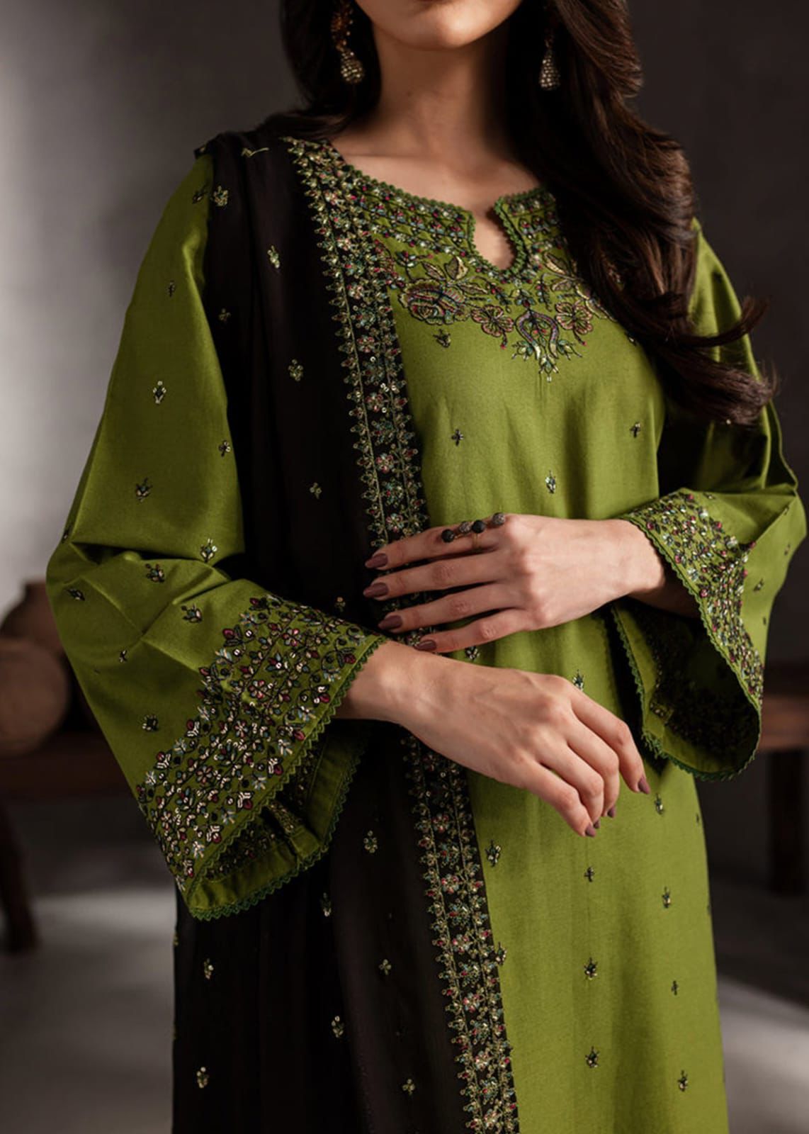 Unstitched 3PC Embroidered Lawn Suit - NF