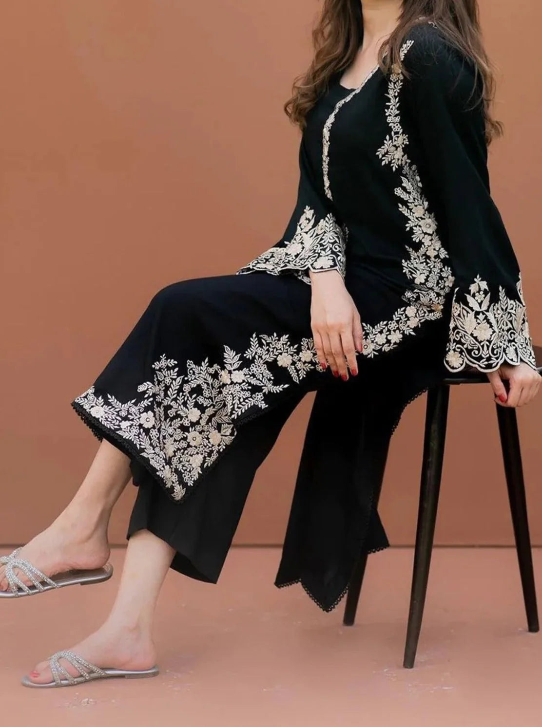 Lawn 2PC Embroidered-SS 5025